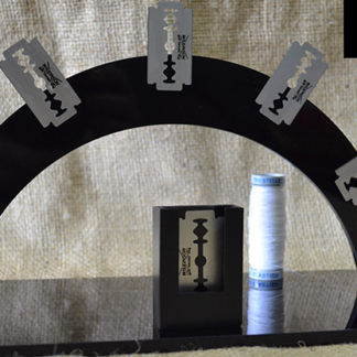 Razor Switch Device (RSD) by Sorcier Magic - Trick