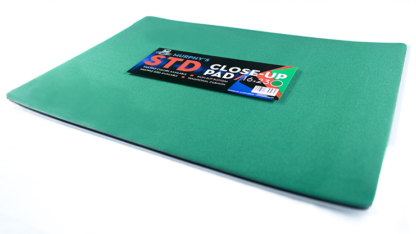 Standard Close-Up Pad 16X23 (Green) by Murphy's Magic Supplies - Trick - Image 3