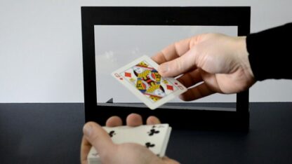 Ultimate Card Frame with Remote Control by Sorcier Magic - Trick - Image 3