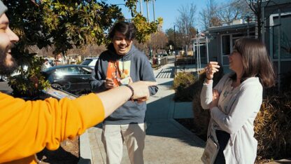 Unhanded (Gimmick and Online Instructions) by JP Vallarino - Trick - Image 6