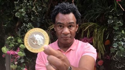 JUMBO £2 (pound sterling) coin - Trick - Image 2