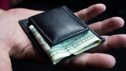 No Choice Wallet (Gimmick and Online Instructions) by Tony Miller and Mark Mason - Trick - Image 2