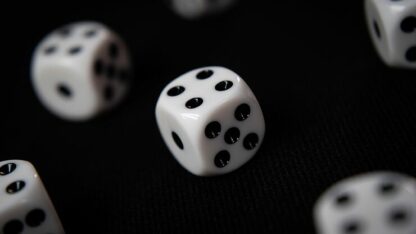 NON GIMMICKED DICE 6 PACK/WHITE by Tony Anverdi - Trick - Image 3