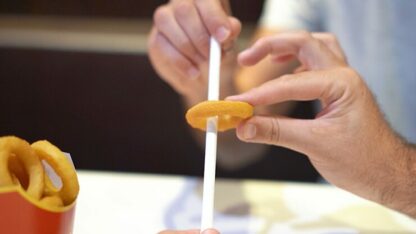 Linking Onion Rings (Gimmicks and Online Instructions) by Julio Montoro Productions  - Trick - Image 3