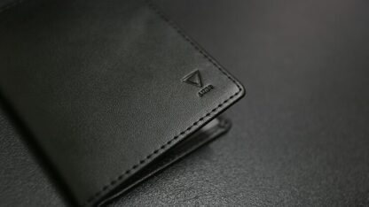 PACKET WALLET by Amor Magic- Trick - Image 4