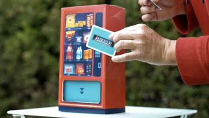 VENDING MACHINE by George Iglesias & Twister Magic - Trick - Image 3