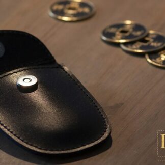 Purse (Gimmick and Online Instructions) by Vernet Magic - Trick