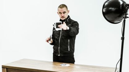 THE BIGGER PICTURE (Gimmicks and Online Instructions) by Radek Hoffman & Chris Jones - Trick - Image 4