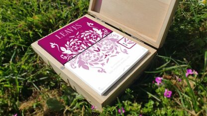 Wooden Leaves Summer Box Set Playing Cards by Dutch Card House Company - Image 2