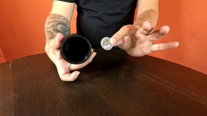 THE VASE (gimmicks and online instructions) by Alejandro Cruz Estepa - Trick - Image 2