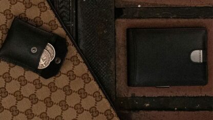 FPS Wallet True Black Leather (Gimmicks and Online Instructions) by Magic Firm - Trick - Image 4