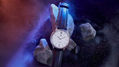 IARVEL WATCH (Silver Watchcase White Dial) by Iarvel Magic and Bluether Magic - Image 4