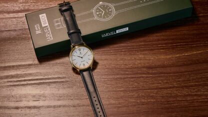 IARVEL WATCH (Gold Watchcase White Dial) by Iarvel Magic and Bluether Magic - Image 2