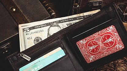 L Deck Switch Wallet by Long Long & Bacon Magic - Image 6